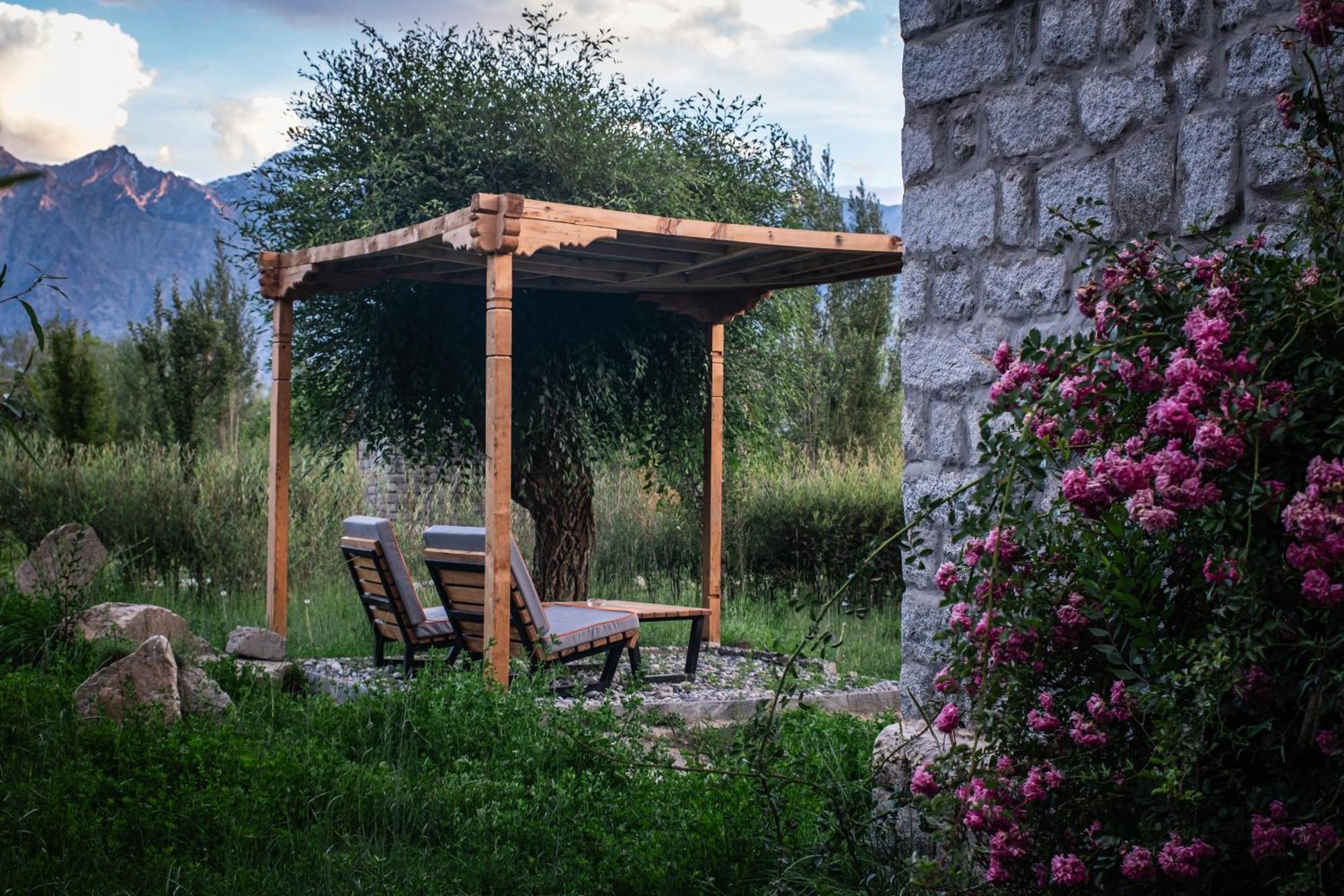 Lchang Nang Retreat-The House Of Trees-Nubra Valley Ξενοδοχείο Sumur Εξωτερικό φωτογραφία